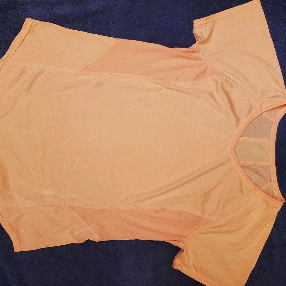 Exercise tee